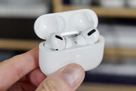 AirPods