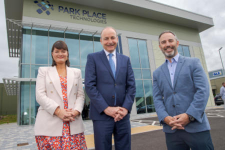 Anne-Marie Tierney Le-Roux, IDA Ireland; An Taoiseach Michel Martin, and Chris Adams, Park Place Technologies