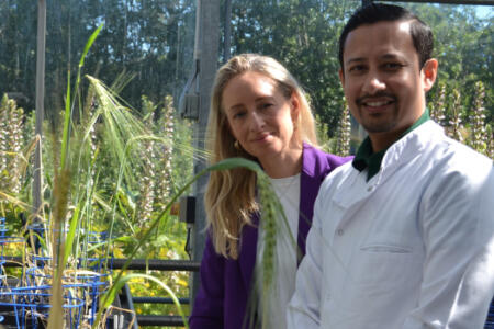 Dr Ruth Freeman, SFI, with Pathway awardee, Dr Sujit Jung Karki, UCD School of Agriculture & Food Science